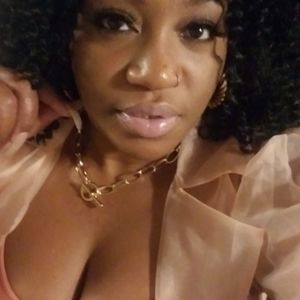 Meet your Posher, Gloria